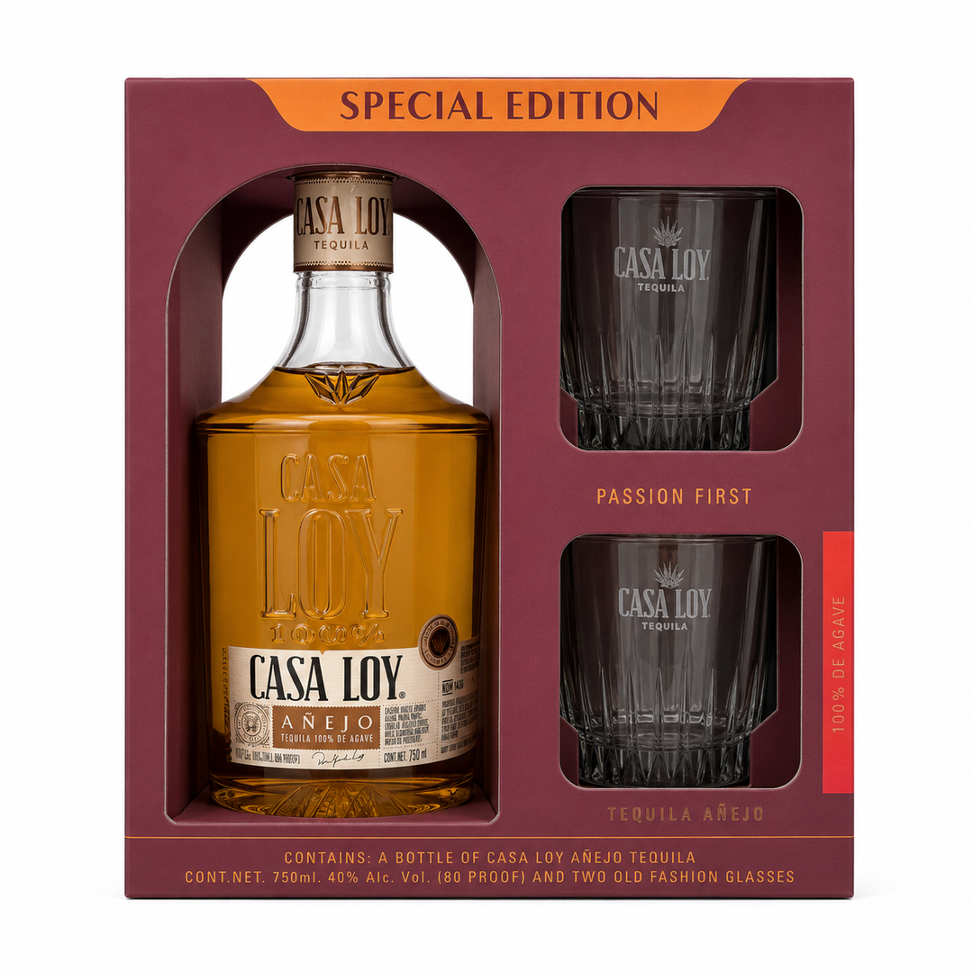 Casa Loy Añejo Tequila Gift Set with 2 Glasses